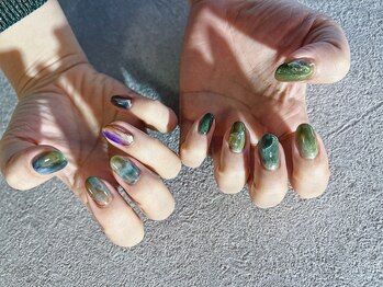 シー(Shhh...)/アシメグリーンニュアンス