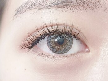 レミュー(Lemieux)の写真/目力UPさせたい方はつけ放題がオススメ！自まつ毛に負担の少ないフラットラッシュは着け心地軽やか♪