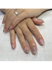 可愛らしいリボンネイル