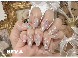 キラキラ宝石ネイル