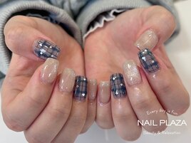 推しカラーチェックネイル