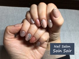 くすみ系のカラーがお好みの方！