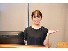 銀座リラコラ 銀座本店/明るくお出迎えエントランス
