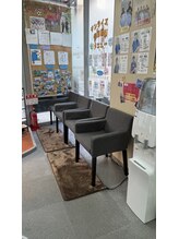 サンライズ鍼灸整骨院 淀屋橋院/待合の様子