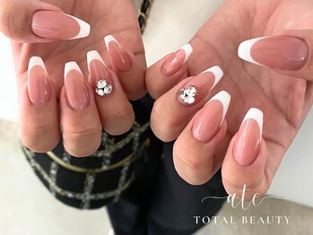 アテ(ate)/バーチャルフレンチネイル