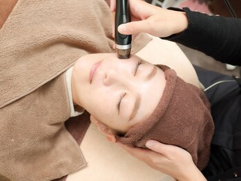 スキンベイビー 浦和店(Skin Baby)の写真/【駅から徒歩3分】サーマルフラクショナル導入店★気になるほうれい線たるみケア！施術後メイク入浴OK◎