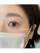 ウイ(u`iii)/上下パーマ