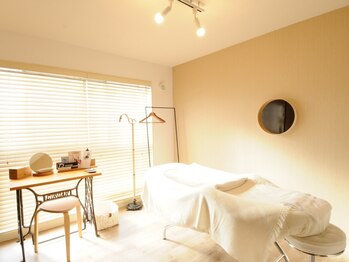 イッソ(isso)の写真/自まつ毛の痛みが気になる方にも◎ケア重視の方にはトリートメントsetもお勧め★瞼のリフトアップ効果も♪