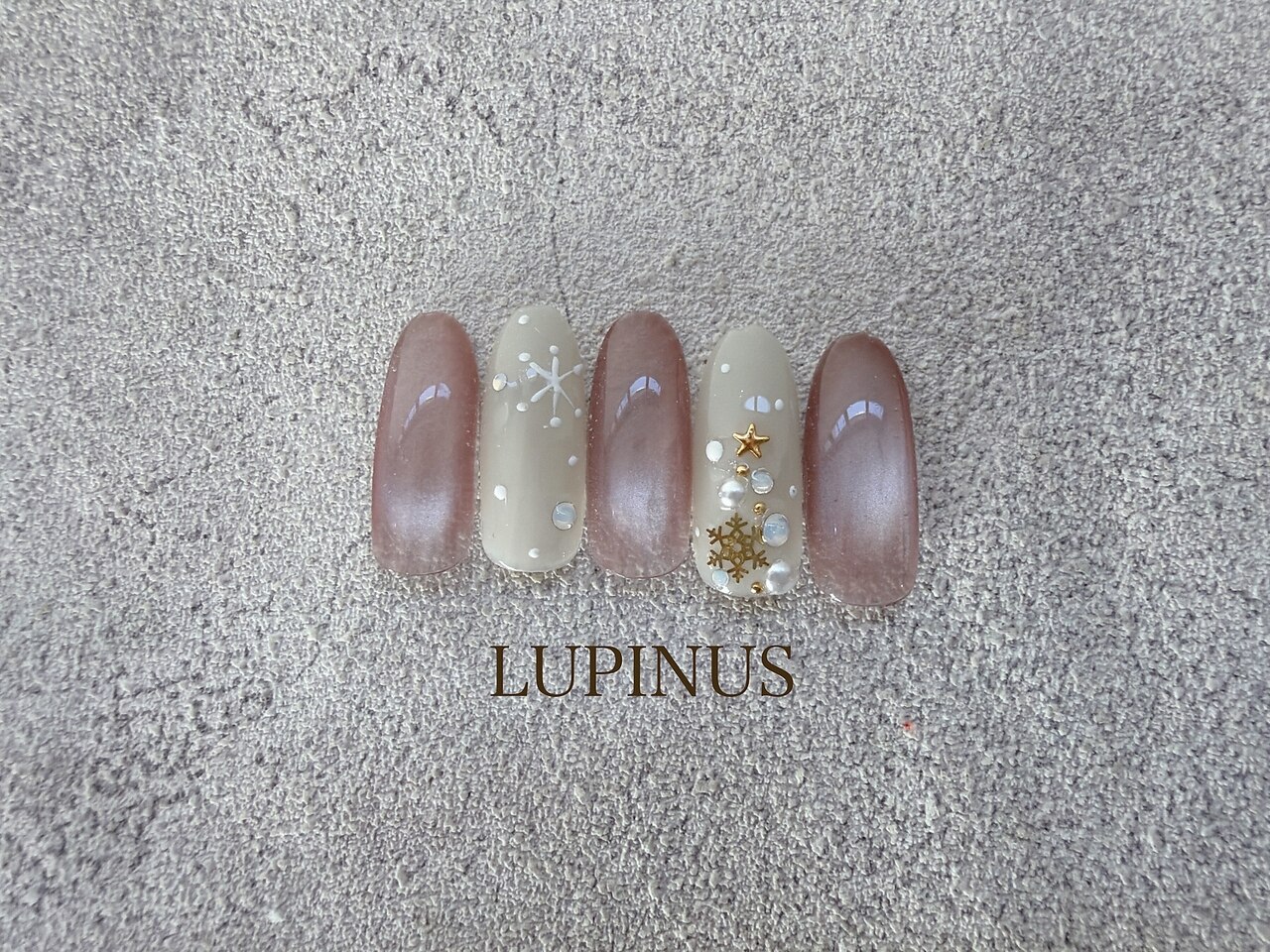 2026年春トレンド】ホワイト ワンカラーのネイルデザイン集｜人気順