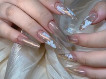 ゆずの雰囲気（長さ出し×圧倒的キラキラ感で存在感のある指先にうっとり☆）
