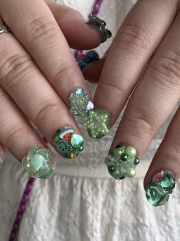 ウズ(UZU)/ごちゃ混ぜネイル