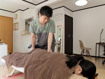 ひなが整体院の写真/《全身整体ベーシックコース 50分 ¥4000》技術はもちろん豊富な知識を持ったプロが、疲れを徹底解消！