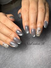 ネイルサロン アール(Nail salon R)/マグネット×サンプルデザイン