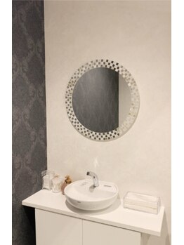 サロンドリュクス(salon de Luxe)/お手洗い