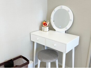 オーシャンブルー 長崎店(OCEAN BLUE)/メイクブース