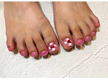 キラキラすぎるフットネイル！