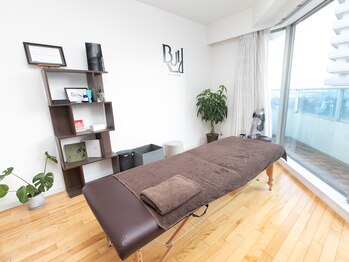 ビルド 横浜(BUILD)/完全個室◎リラックス空間