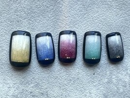 カラフル囲みネイル