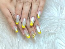 アンガット(angot.)/イエローアートフレンチネイル
