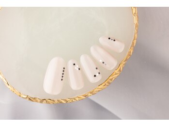 ヴァンネイル(VINGT NAIL nail&eye beauty)/シンプル星ネイル