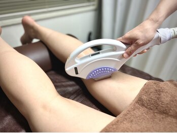 QB脱毛 高田馬場店の写真/高額回数券や勧誘販売ナシ!7部位の中からお好きなだけ選んで都度払いで
明朗会計!¥3,000からお試し脱毛可!