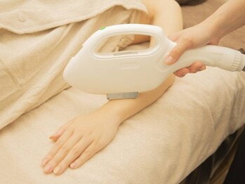beauty　salon　Cherii【4/1 NEW OPEN（予定）】の写真/【痛みが少ないTHR脱毛】スピーディ＆抜群の抜け感！初めての脱毛やキッズにもおすすめの美肌脱毛★
