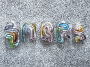 個性派うねうねネイル