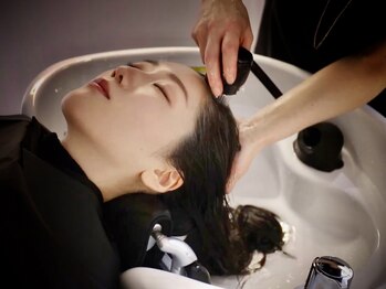 ハウス(HAUS)/頭皮整体シャンプー