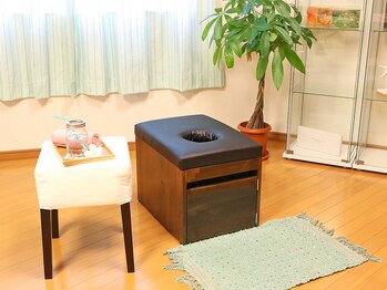 アカアカ(aka'aka)/よもぎ蒸し