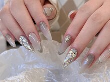 エコー(Echo)/逆グラデーションネイル