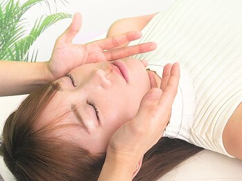 美デザイン 立川店(美.design)の写真/≪最新技術！「小顔矯正」がスゴい≫★当店全国人気No１!★今なら【小顔矯正+頭蓋骨矯正が¥12300→¥3300!】