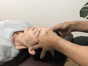 ストレッチ アンド スリープ ユーフォリア(stretch & sleep Euphoria)の写真/【目の疲れとストレスを癒す】眼精疲労・頭痛・首肩コリでお悩みの方に◎本格ヘッドスパでスッキリ改善＊