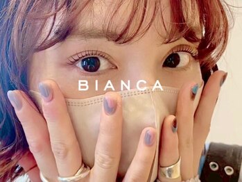 ビアンカ 名駅店(Bianca)の写真/ネイル＆まつげの同時施術【ハンド・フット・マツパ・マツエク・アイブロウ】お好きに組み合わせ◎￥9400～