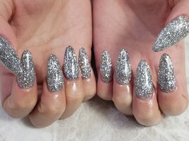 韓国グリッタースカルプネイル