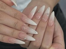 ミュウミュウ(miumiu)/グラデションネイル