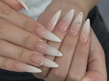 ミュウミュウ(miumiu)/グラデションネイル
