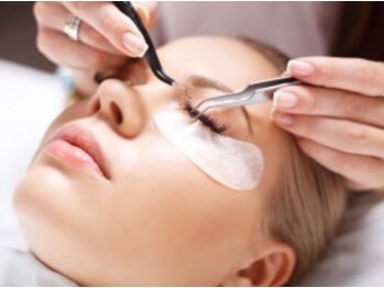 アイリス(eyeliss)/施術シーン☆