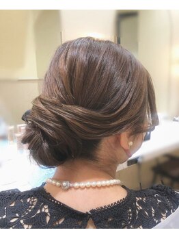 アトリエはるか 阪急神戸三宮店/シニヨン