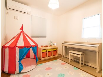 ヨサパーク プレジール(YOSA PARK plaisir)の写真/【お子さま同伴可！】キッズスペースあり◎子育て相談もOKです。お気軽にお越しください♪