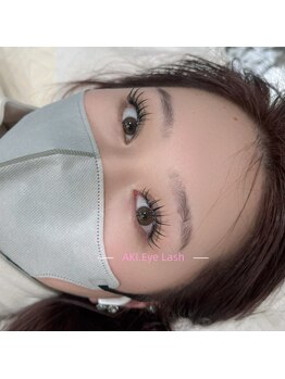 アキアイラッシュ(AKI.EyeLash)/ぱっちりとしたドールアイに