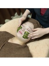 ビークレアーズ ビビ(B-crears. ViVi)/ニキビにも入れこめるのが◎