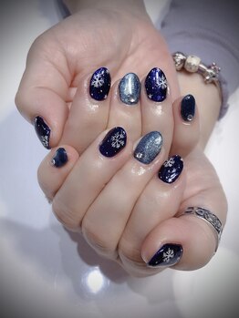 クリスタルネイルサロン(Crystal Nail)/雪の結晶ネイル