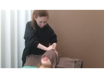 ヘッダープラス(header+)/新感覚のヘッドマッサージ