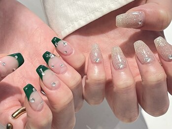 フレンチ×フラッシュネイル