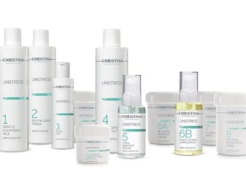 サロン バイ シェリ(SALON BY CHERI)の写真/保湿力が桁違い！まずはお肌の土台作りから♪一度の体験で施術後のお肌の潤いに感動◎