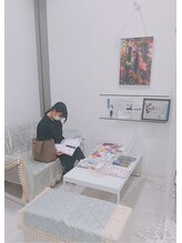 ポーラ ザ ビューティ アクロスプラザ大分駅南店(POLA THE BEAUTY)/待ち合いコーナー