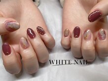 ホワイトネイル(WHITE NAIL)/ニュアンスネイル