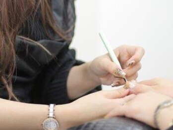 フォーエバー(4ever...u)の写真/自爪を守るフィルイン導入！爪が薄い・割れやすい・二枚爪などのお悩みを解消☆健康的な指先に♪