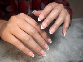 白フレンチネイル