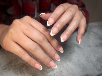 白フレンチネイル